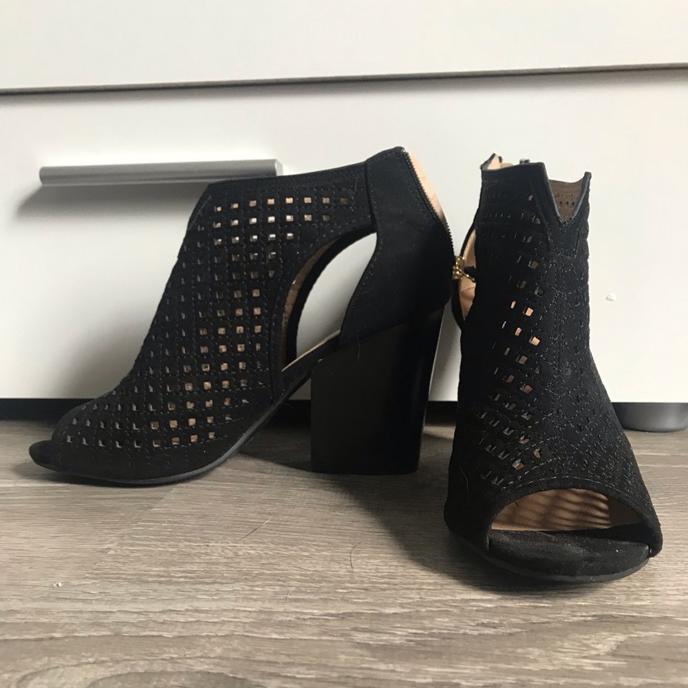 Chunky black heels, barely worn, trendy cut outs!